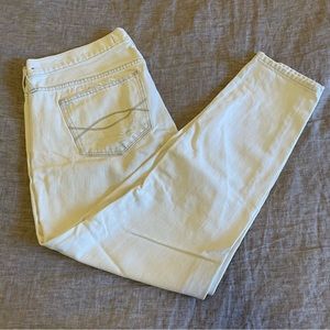 Abercrombie & Fitch boyfriend jeans